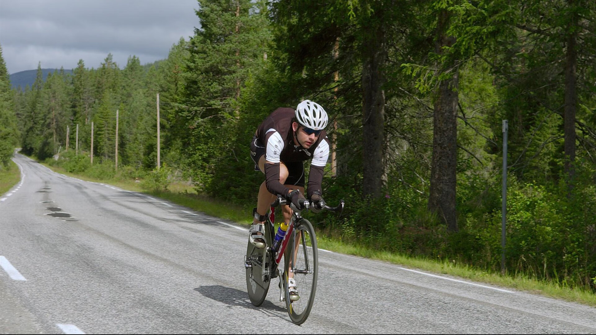 伊朗女足获评“冬奥最佳技术球队”，伊朗有女选手参加奥运会吗